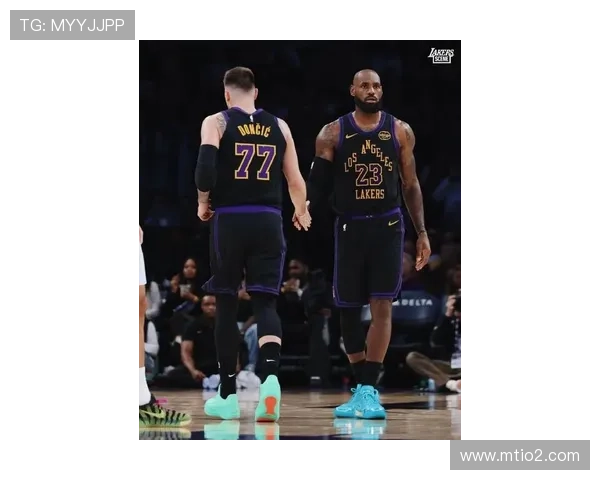 东契奇：强硬反击提升默契与詹詹联手